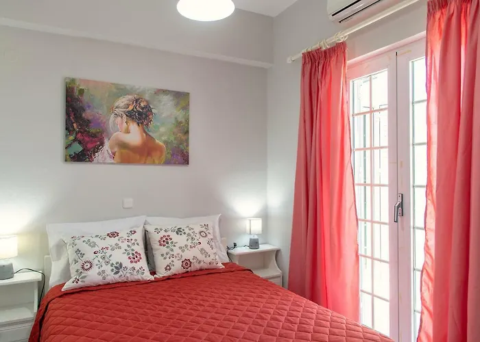 Lazaros Home 1